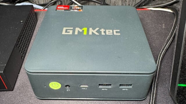 Wake-on-LANで起動しているGMKtecのミニPC